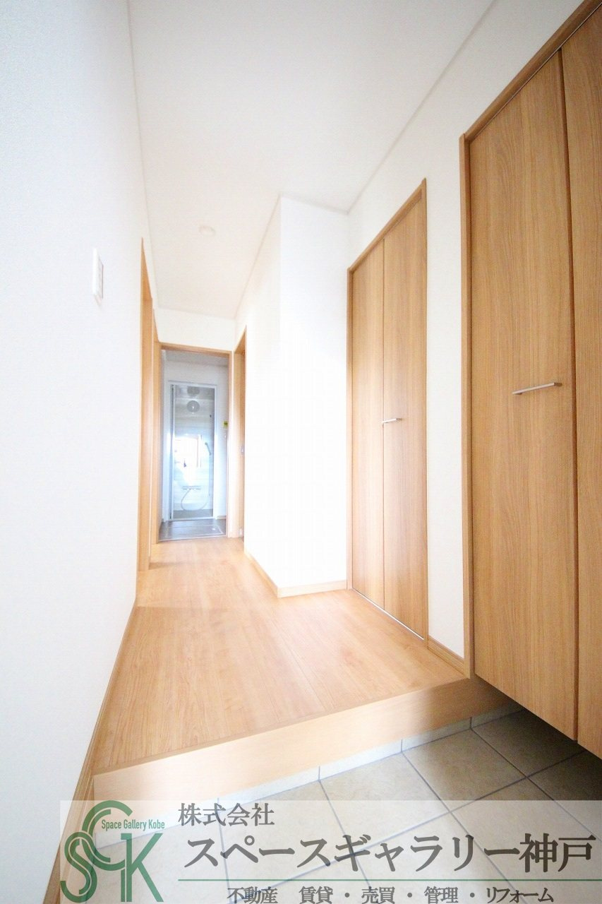 ウエスト大久保Ⅱの玄関|※お部屋により仕様が異なる場合があります※