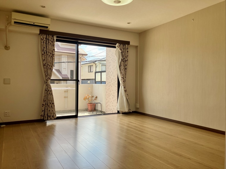 【居間・リビング】