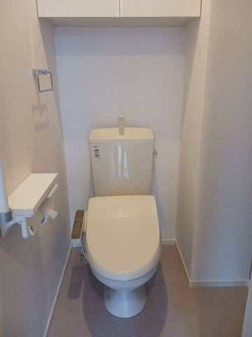 ＳＳ・ＴＲＡＩＬのトイレ|コンパクトで使いやすいトイレです