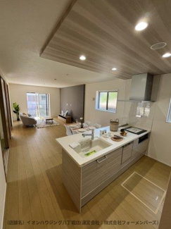 【キッチン】 | GRAN　FELIDIA佐倉市上志津4期 | LDKの一体感が心地よい、開放的な空間です。家族との会話が弾む対面キッチンで、毎日の暮らしを豊かにします。