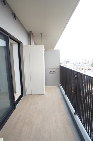 プライムメゾン江古田の杜イーストのバルコニー