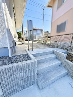 【玄関】 | 津市河芸町上野 | 玄関アプローチ