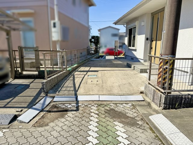 【駐車場】 | 津市河芸町上野 | 東側駐車場