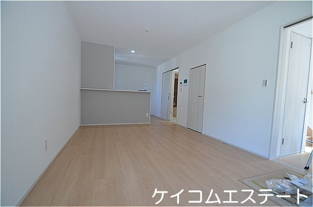 サンラプロ永犬丸南の居間・リビング|同タイプの画像となります