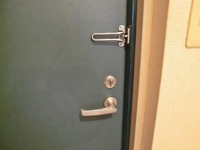 ＴＫグレイスビル２の玄関|ドアロック付です。