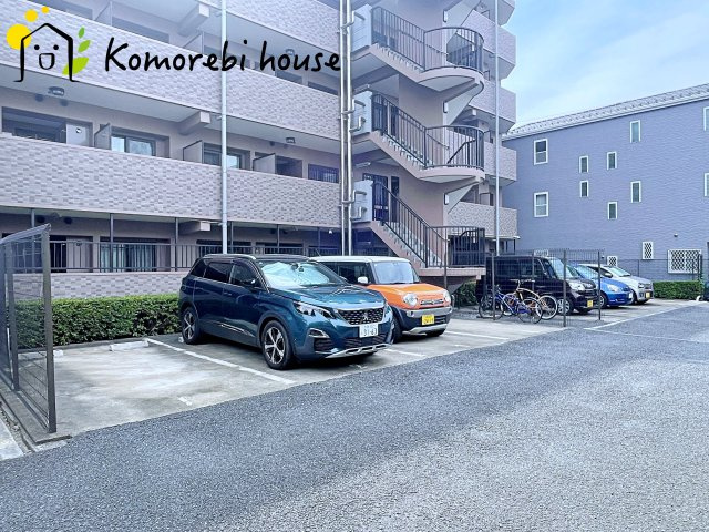 ネオステージ大宮の駐車場|9/18　撮影済み