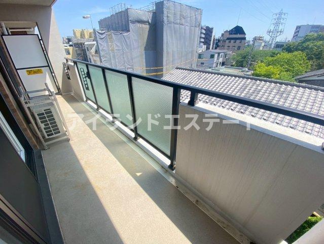 SOCIETY KAKINOKIZAKA ANNEX　敷地内駐車場有　オートロック　ファミリー向けのバルコニー