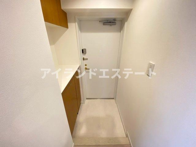 SOCIETY KAKINOKIZAKA ANNEX　敷地内駐車場有　オートロック　ファミリー向けの玄関