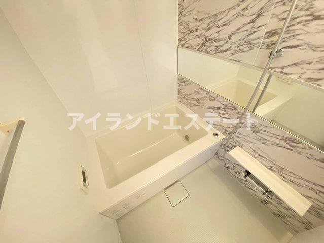 SOCIETY KAKINOKIZAKA ANNEX　敷地内駐車場有　オートロック　ファミリー向けの浴室