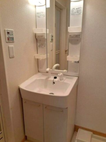 エルパーレ大泉学園の洗面所