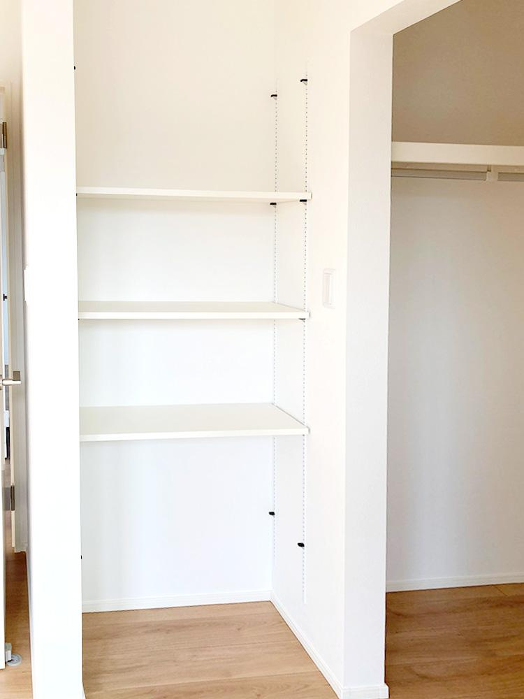 松山市小栗１丁目の収納|大きなものも収納できそうです※施工事例です。実物とは異なります。