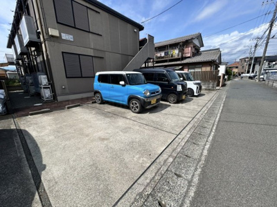 【駐車場】 | ラヴィアン・ローズ