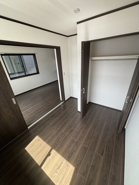 ル・メイユール尼沼B棟の洋室