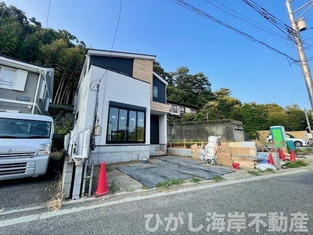 藤沢市城南２丁目　新築戸建　全2棟の外観|8月4日撮影　建築中　現地外観