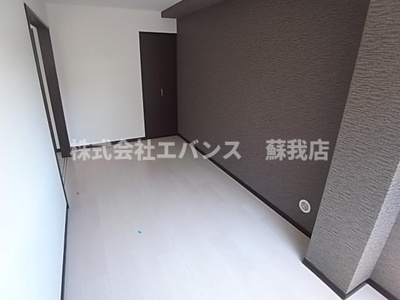 【洋室】 | ゴールドスター | 落ち着いた色調の洋室です