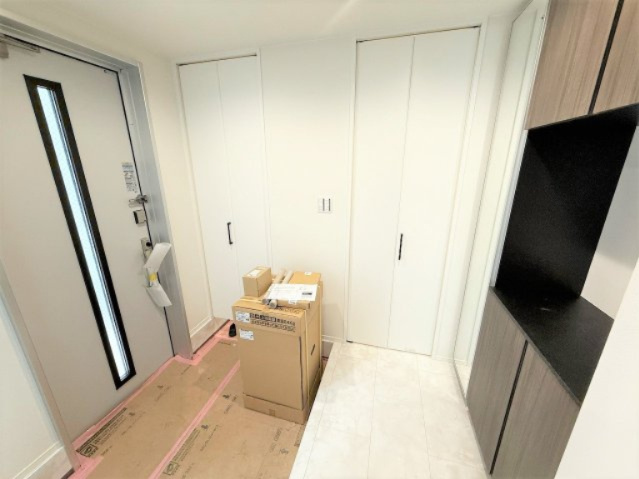 【玄関】 | 【仲介手数料６００万円が無料！！】■尾山台駅４分■５ＬＤＫ■プレミアム仕様