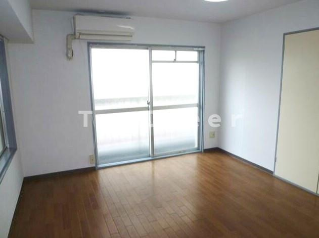 王子一番街ビルの寝室