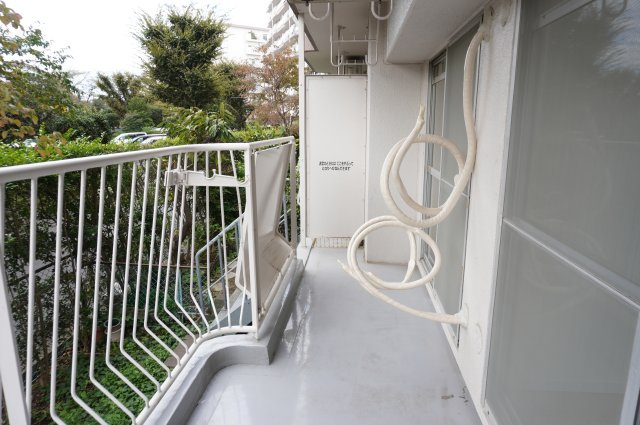 越谷ファミリータウン C棟のバルコニー