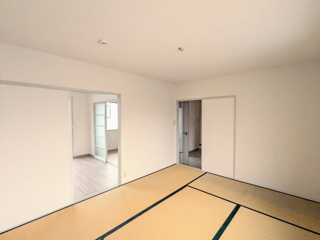 ディアス田寺の和室