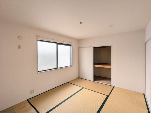 ディアス田寺の和室