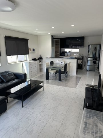 【居間・リビング】 | 平生・平生小近く(商談中)