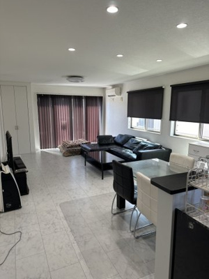 【居間・リビング】 | 平生・平生小近く(商談中)