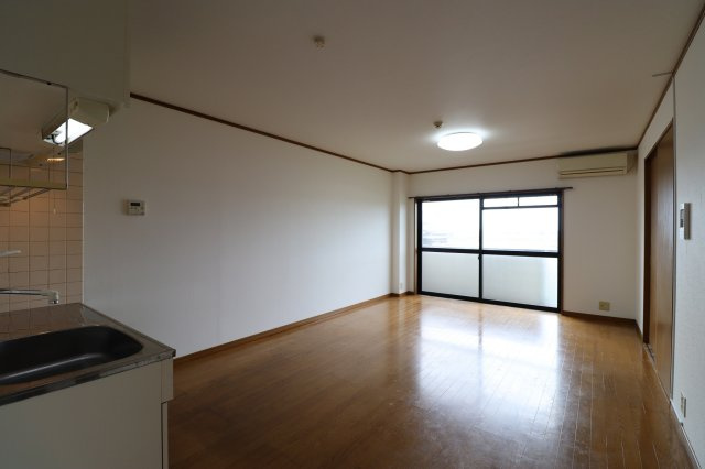 アーバンヒル広川の居間・リビング