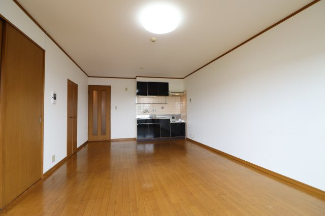 アーバンヒル広川の居間・リビング