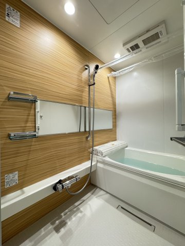  ルミエール　ドゥ―スの浴室|大きく拾いお風呂！日々の疲れをお取りください！
