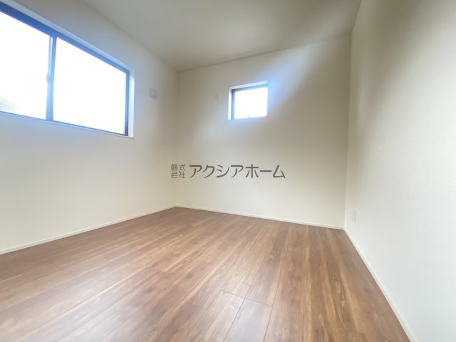 飯能市双柳・全11棟　新築一戸建　8号棟　の洋室|北東側洋室5.2帖