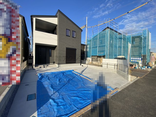 飯能市双柳・全11棟　新築一戸建　8号棟　の駐車場|並列駐車2台可能です(車種制限あり)