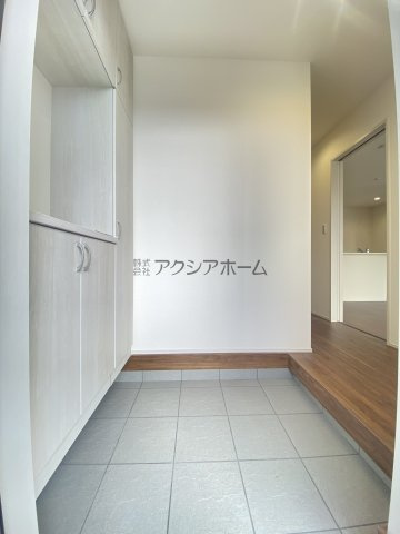 飯能市双柳・全11棟　新築一戸建　8号棟　の玄関