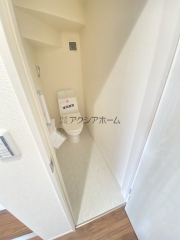 飯能市双柳・全11棟　新築一戸建　8号棟　のトイレ|1階トイレ