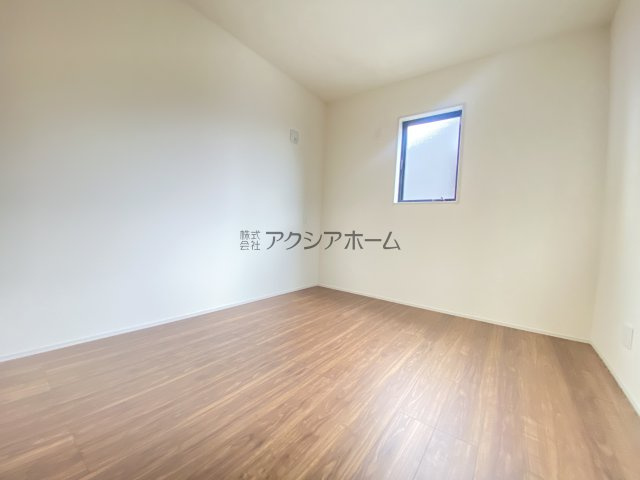 飯能市双柳・全11棟　新築一戸建　8号棟　の子供部屋|北西側洋室5.2帖