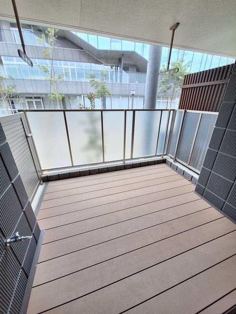 （シニア限定）ソレアード三田のバルコニー|バルコニーに便利な水栓付き