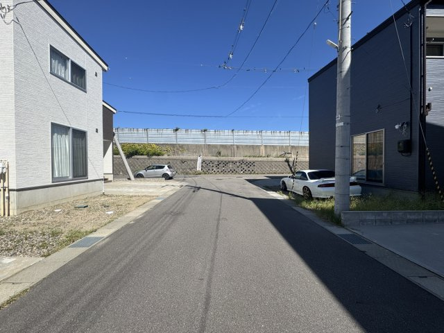 中央区弁天橋通1丁目　中古戸建の前面道路含む現地写真