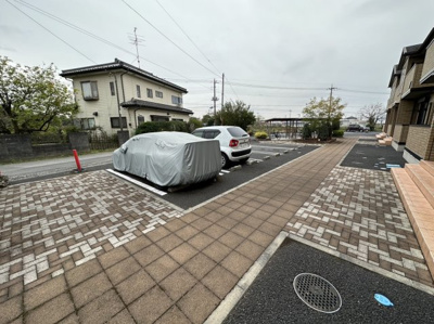 【駐車場】 | Ｇａｒｄｅｎｓ　Ⅱ