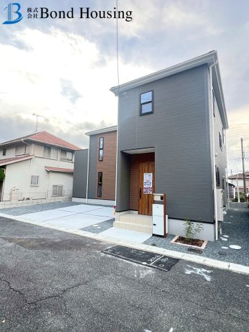 敷地50坪以上・お車並列3台駐車可・天が岡限定1棟の外観