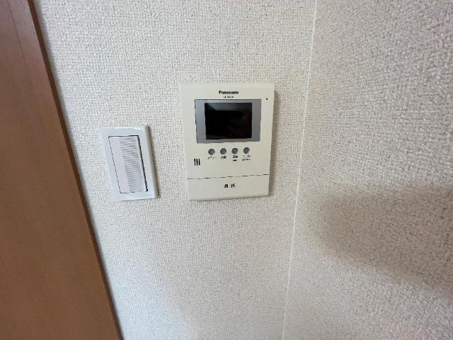 グランディールＵのセキュリティ|カメラ付インターホン