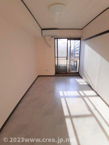 ピリカチャーシーの居間・リビング