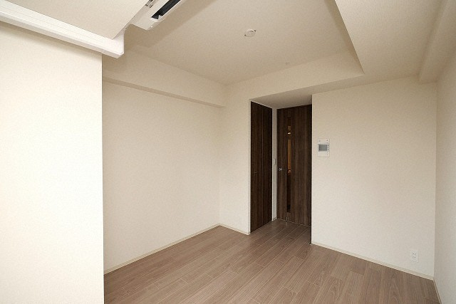 バウスフラッツ新大阪の居間・リビング