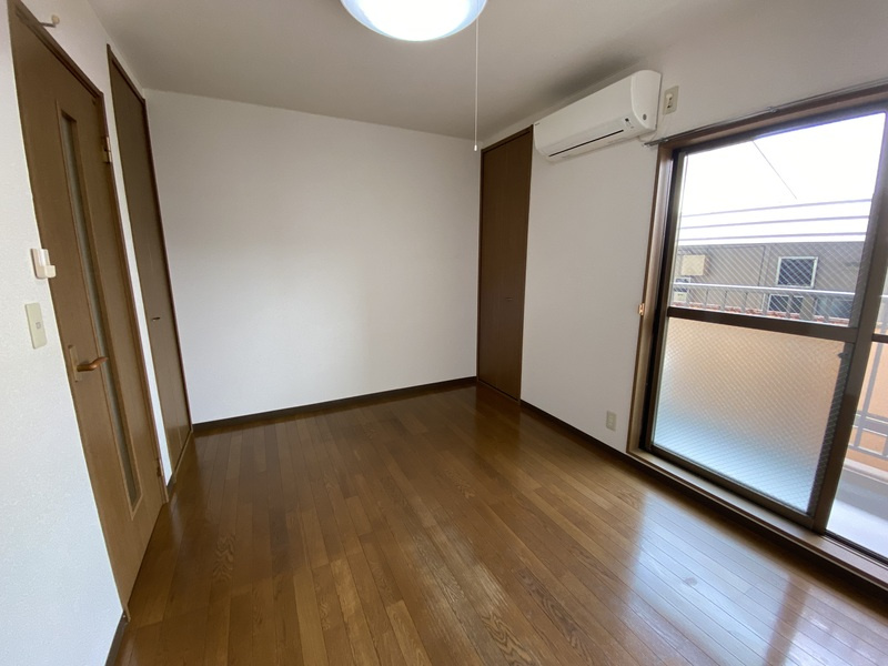 フォレストⅠの居間・リビング