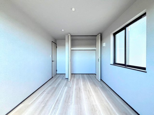 保土ヶ谷区境木町　新築戸建てのその他|［モデルハウス］◆柔らかい陽光が差し込む明るいお部屋を演出する設計。彩光の取れる窓が気持ちの良いお部屋を創り上げます。
