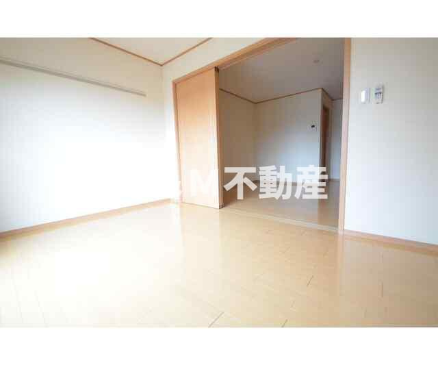 Ｓｅｐｉａ　Ｃｏｕｒｔ　Ｆのその他| 