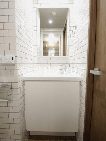 ライオンズマンション横浜和田町の独立洗面台