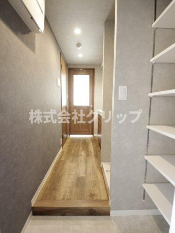 ライオンズマンション横浜和田町の玄関