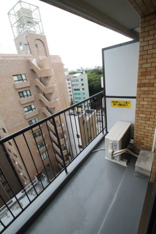【バルコニー】