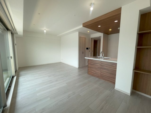 ピアッツァレジデンス橿原神宮駅前の居間・リビング|広々としたLDK15.0帖　日当たりのよい南向きのお部屋です！