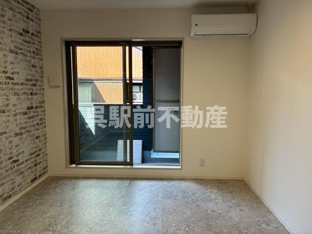 リユニオン三条の居間・リビング