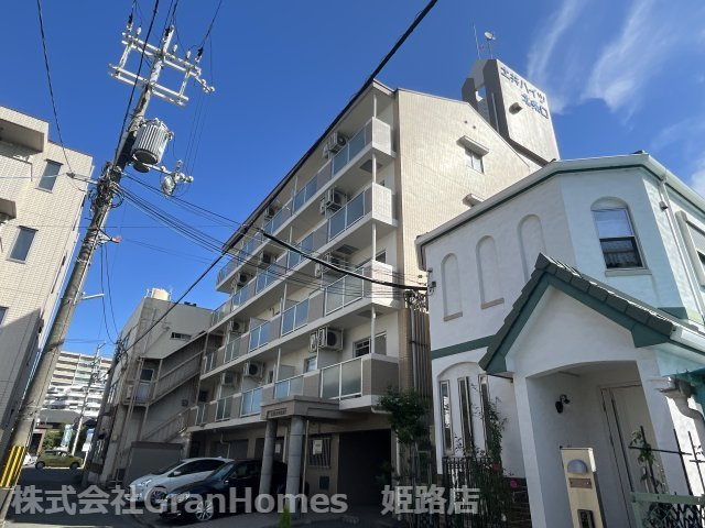 姫路市北条口３丁目の賃貸マンション